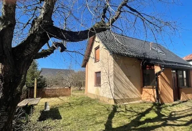 prenajom-zariadeneho-2i-rodinneho-domu-v-centre-brezna-big-0