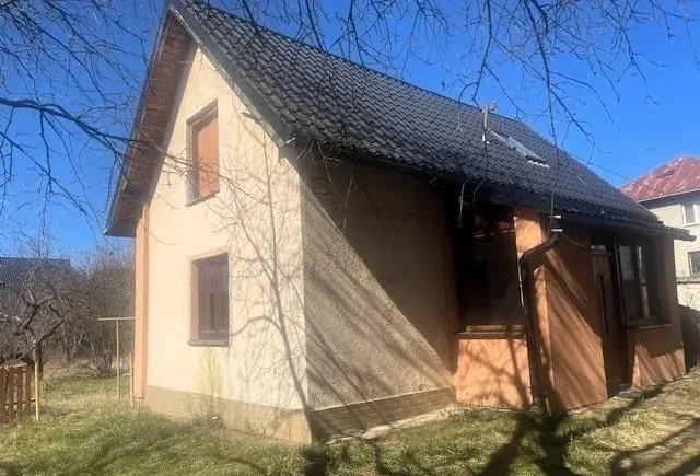 prenajom-zariadeneho-2i-rodinneho-domu-v-centre-brezna-big-1