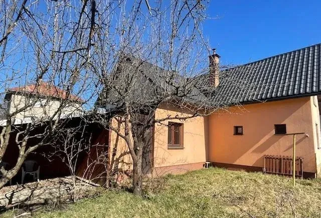 prenajom-zariadeneho-2i-rodinneho-domu-v-centre-brezna-big-4