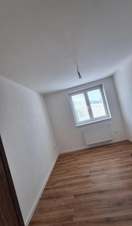 prenajom-moderneho-priestoru-105m2-v-malackach-big-4