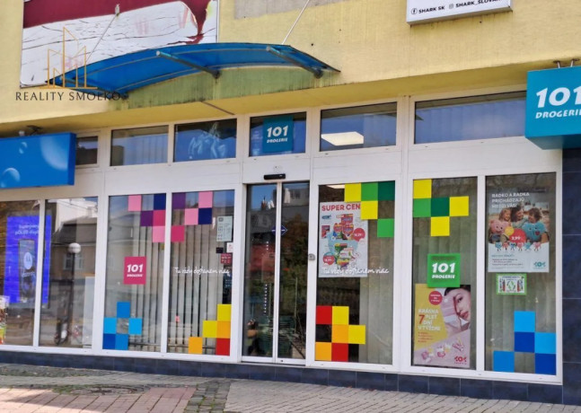na-prenajom-obchodny-priestor-v-centre-mesta-humenne-big-0