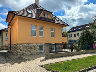 na-prenajom-priestory-29-m2-s-vyhradenym-parkovanim