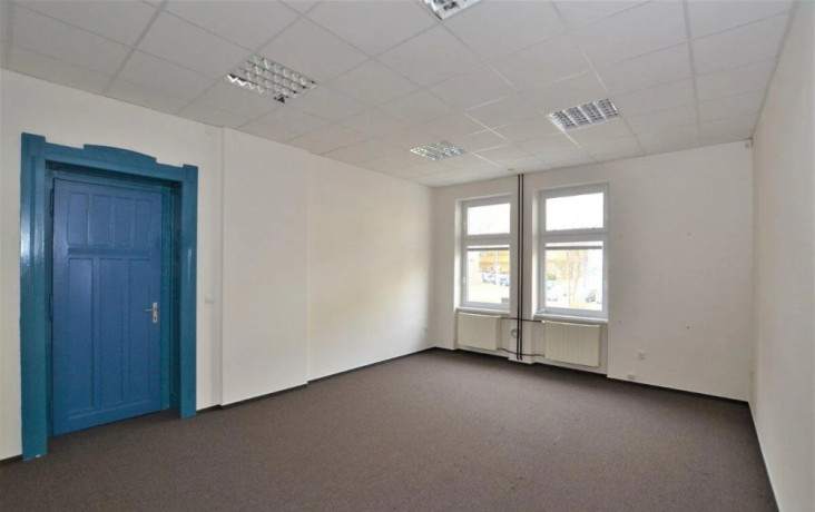 na-prenajom-priestory-29-m2-s-vyhradenym-parkovanim-big-3