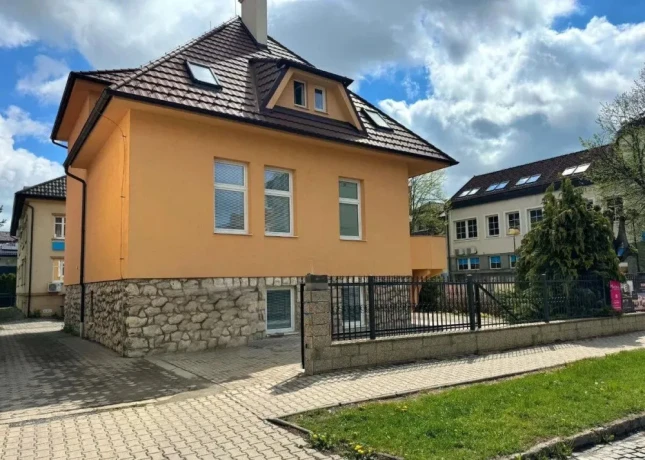 na-prenajom-priestory-29-m2-s-vyhradenym-parkovanim-big-0