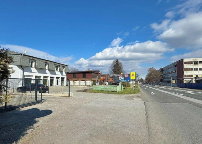 na-prenajom-priestory-vo-vymerach-10-16-m2-ul-hlavna-big-1
