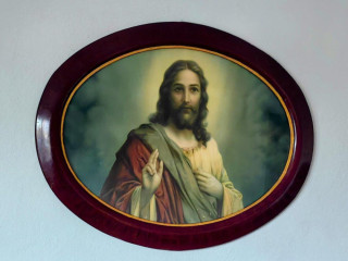 predam-obraz-jezisa-v-masivnom-rucne-robenom-rame