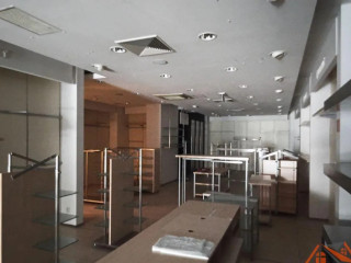 prenajom-obchodnych-priestorov-v-centre-mesta-komarno