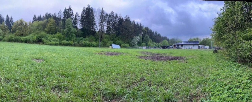 atraktivny-rovinaty-stavebny-pozemok-predmier-2751m2-big-2