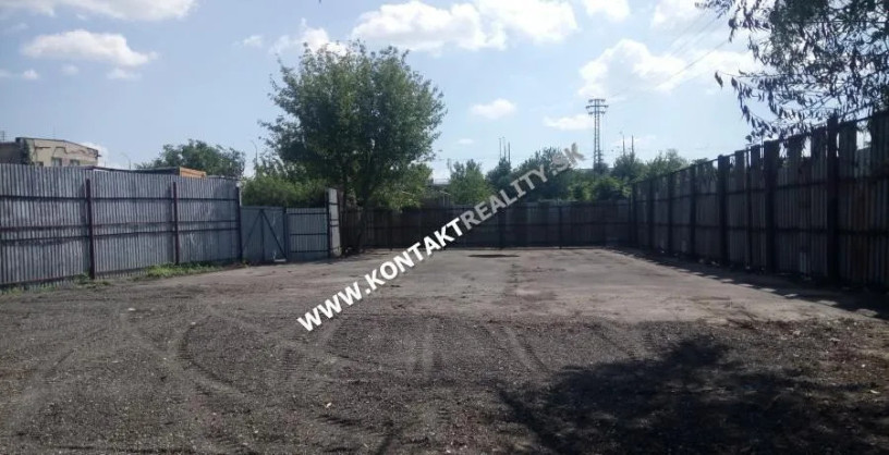 na-prenajom-oploteny-pozemok-704m2-big-3