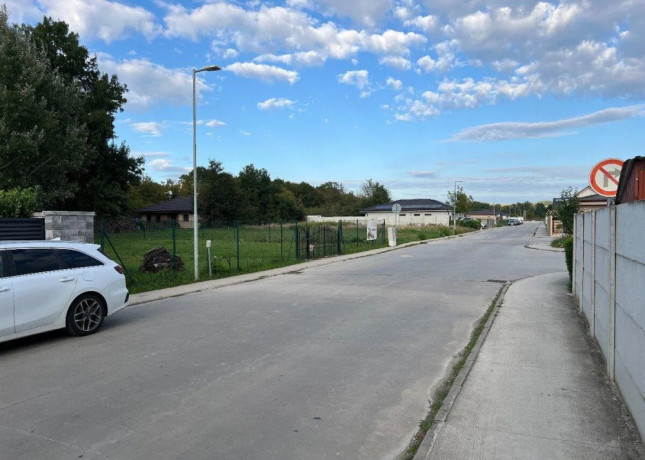 pozemok-1120-m2-big-2