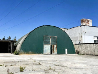 skladove-a-vyrobne-priestory-300-m2-s-pozemkom-zilina