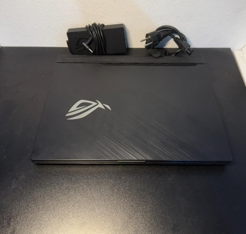 predam-herny-notebook-asus-rog-strix-g531gt-big-0