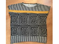 bluza-s-geometrickym-vzorom-bluebelle-small-0