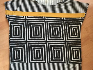 bluza-s-geometrickym-vzorom-bluebelle