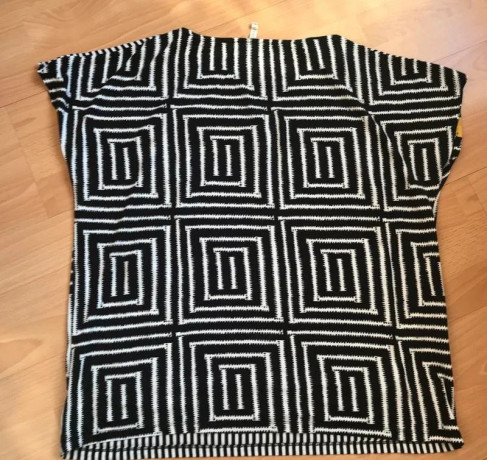 bluza-s-geometrickym-vzorom-bluebelle-big-4