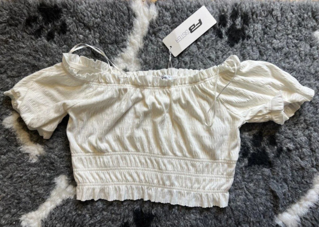 biela-crop-bluzka-new-yorker-big-0