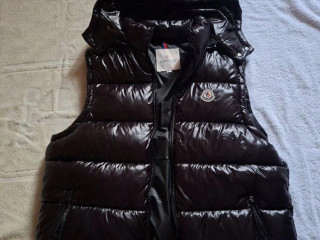 moncler-maya-puffer-vesta