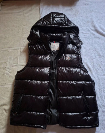 moncler-maya-puffer-vesta-big-0