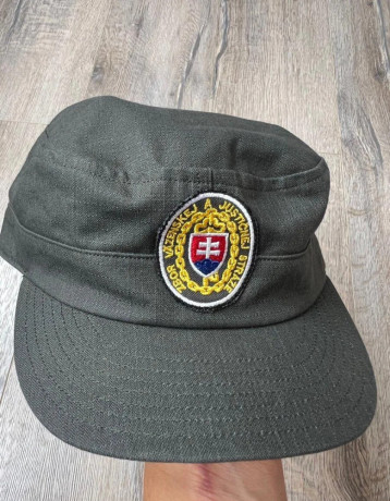 original-sluzobna-ciapka-zvjs-so-znakom-vel-58-59-big-0
