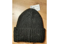 nove-damske-ciapky-reserved-small-2