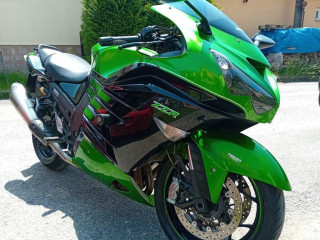 kawasaki-zzr-1400-performance