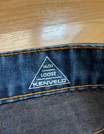 modre-dzinsy-kenvelo-big-2