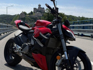 ducati-streetfighter-v2