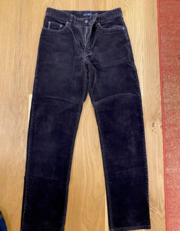armani-damske-cierne-jeans-mencestrove-malo-nosene-big-0