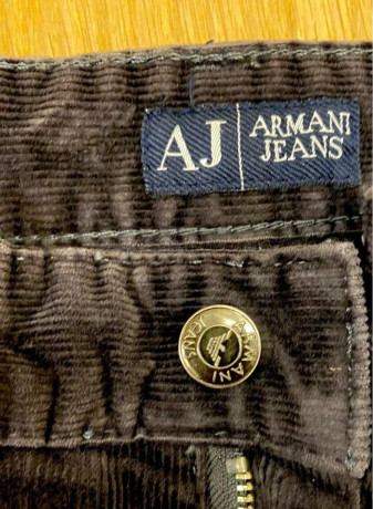armani-damske-cierne-jeans-mencestrove-malo-nosene-big-4