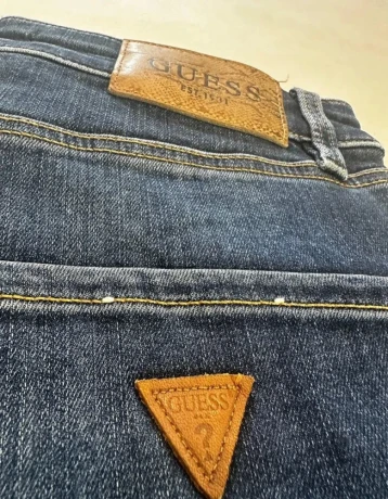 guess-rifle-big-2