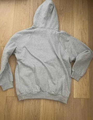 trapstar-grey-hoodie-big-4