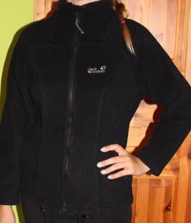 cierna-mikina-jack-wolfskin-velkost-s-big-0