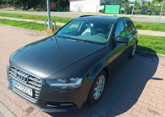 audi-a4-20tdi-avant-b8-2012-big-0