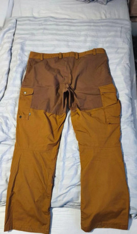 nohavice-fjallraven-barents-pro-big-4