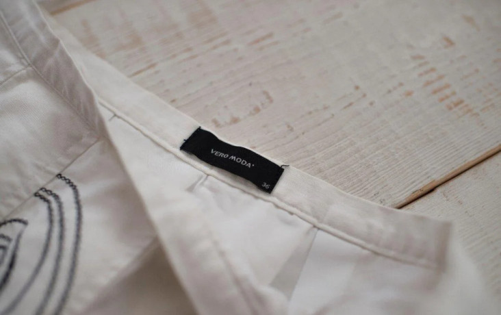 sukna-vero-moda-s-vysivkou-s36-big-4