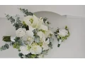 svadobna-kytica-s-pierkom-pre-zenicha-greenery-styl-small-3