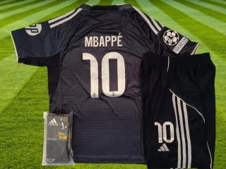 dres-mbappe-real-madrid-cf-darkblueblack-115-125