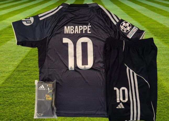 dres-mbappe-real-madrid-cf-darkblueblack-115-125-big-0