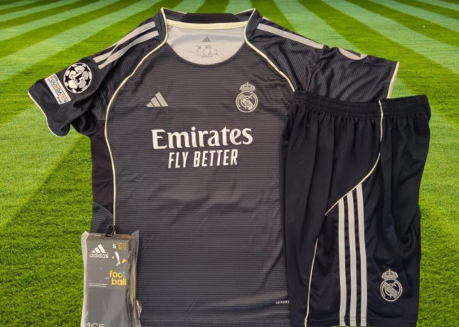 dres-mbappe-real-madrid-cf-darkblueblack-115-125-big-2