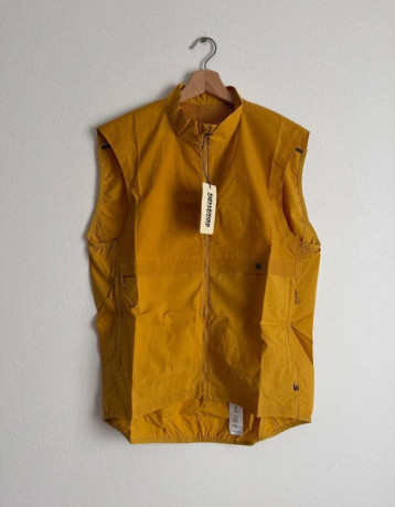 nova-vesta-specialized-fjallraven-sf-adventure-vest-m-big-1