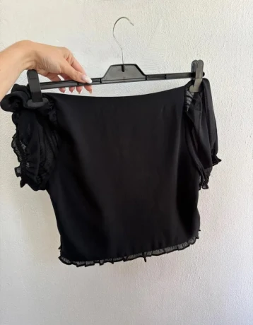 cierny-crop-top-pamela-x-na-kd-velkost-40-big-1