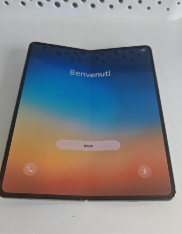fold-4-samsung-big-0
