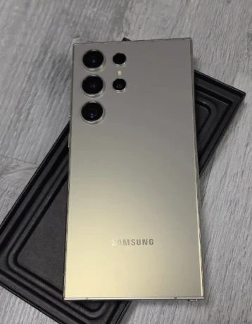 samsung-galaxy-s24-ultra-512gb-top-stav-komplet-balenie-big-4