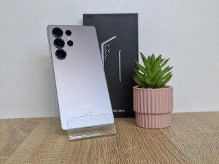zaruka-samsung-galaxy-s25-ultra-512-gb-sierra-blue-top