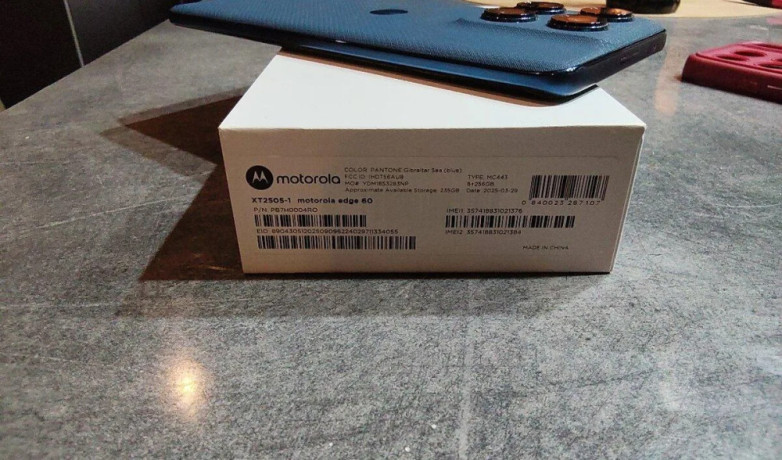 motorola-edge-60-256gb-big-2