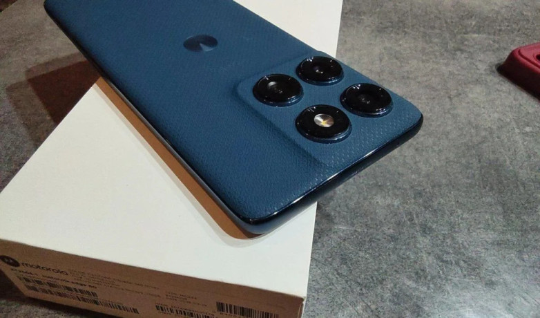 motorola-edge-60-256gb-big-3