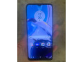 mobilny-telefon-motorola-moto-e22-small-0