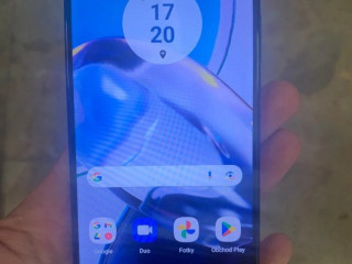mobilny-telefon-motorola-moto-e22