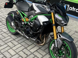 kawasaki-z900se-2025