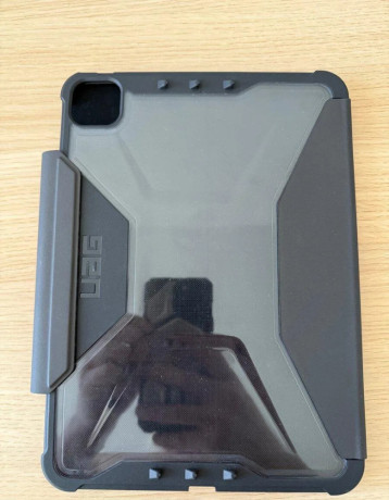 uag-puzdro-plyo-pre-ipad-pro-11-m4-2024-big-2